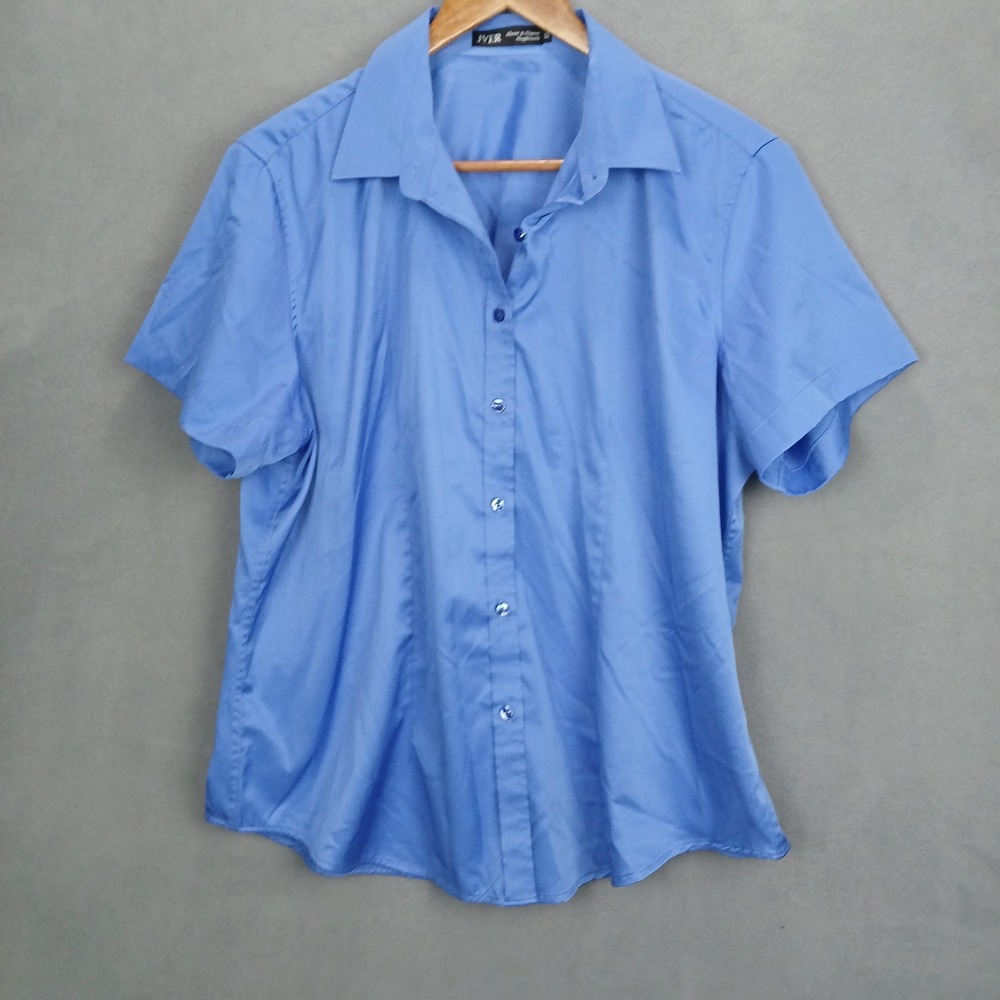 J.Ver Shirt Womens XL Blue Short Sleeve Shirttail Hem Collared Classic Button Up